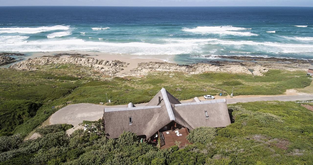Oyster Bay Beach Lodge Exteriör bild