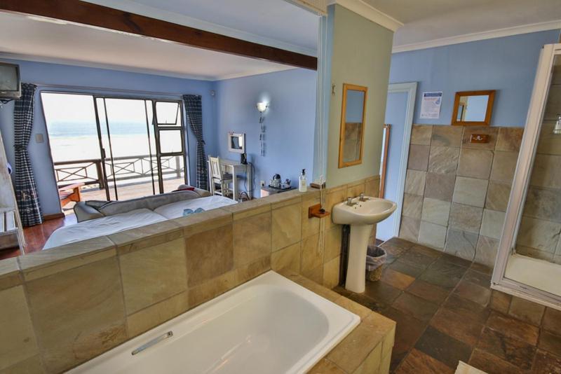 Oyster Bay Beach Lodge Exteriör bild